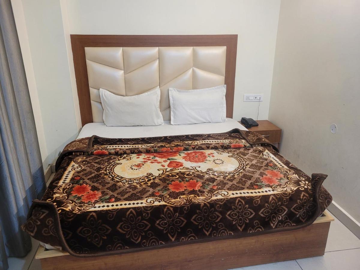 Hotel Snow Country Villa Manali  Ngoại thất bức ảnh