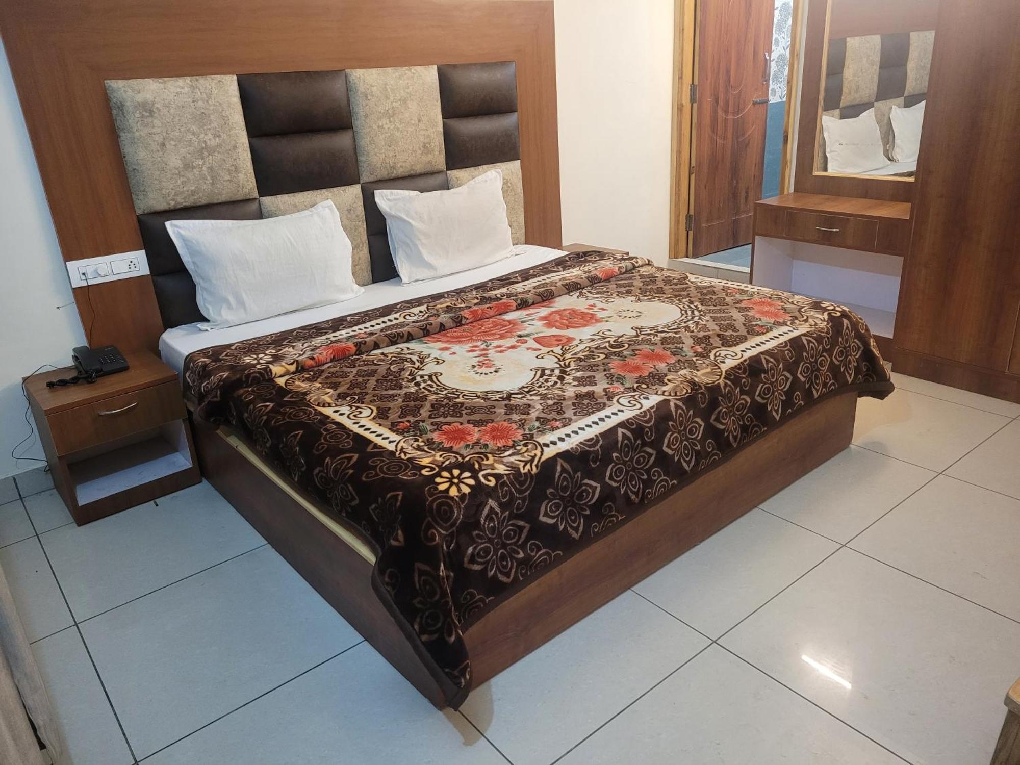 Hotel Snow Country Villa Manali  Ngoại thất bức ảnh