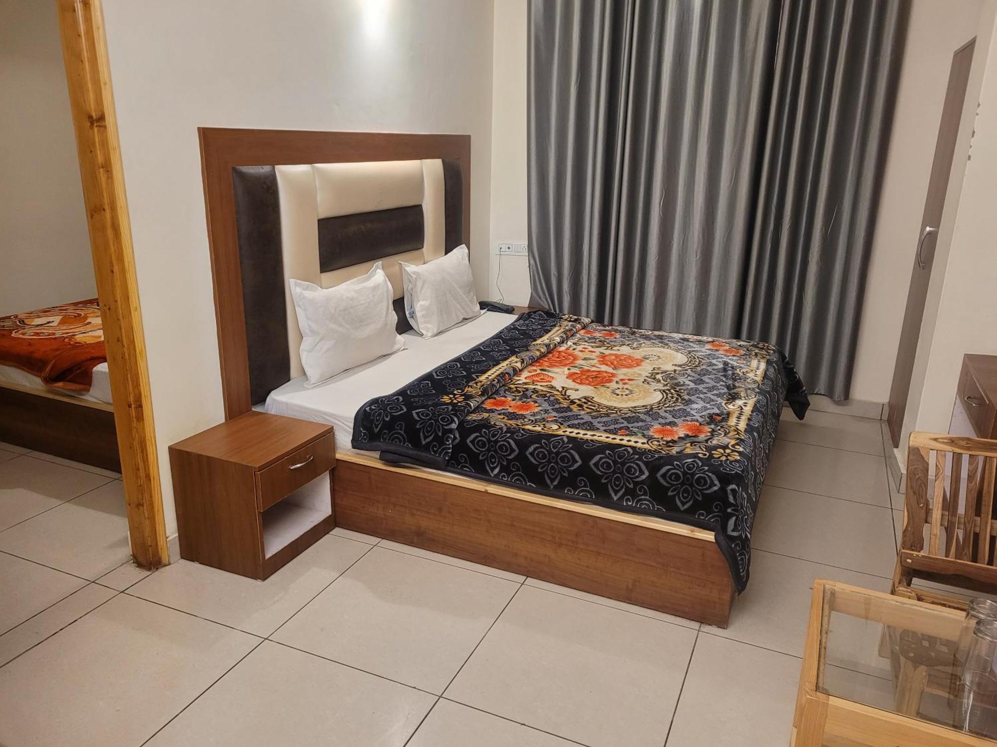 Hotel Snow Country Villa Manali  Ngoại thất bức ảnh
