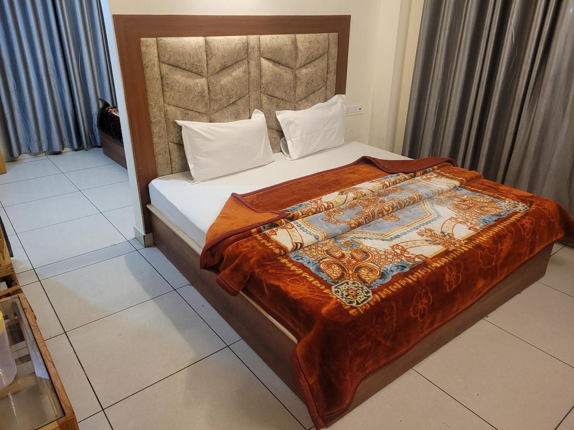 Hotel Snow Country Villa Manali  Ngoại thất bức ảnh